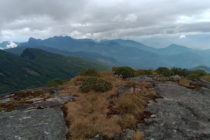Knuckles Mountain Range